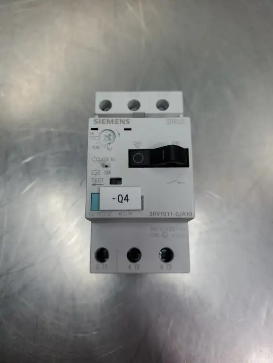Used Siemens 3RV1011-0JA10 SIRIUS Circuit Breaker Circuit Breakers South Carolina US | Palmetto Automation #1151445