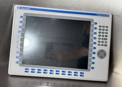 Allen-Bradley 2711P-B15C4D2 Panelview Plus 1500 w/ 2711P-RP2 Logic Module @2.5.5