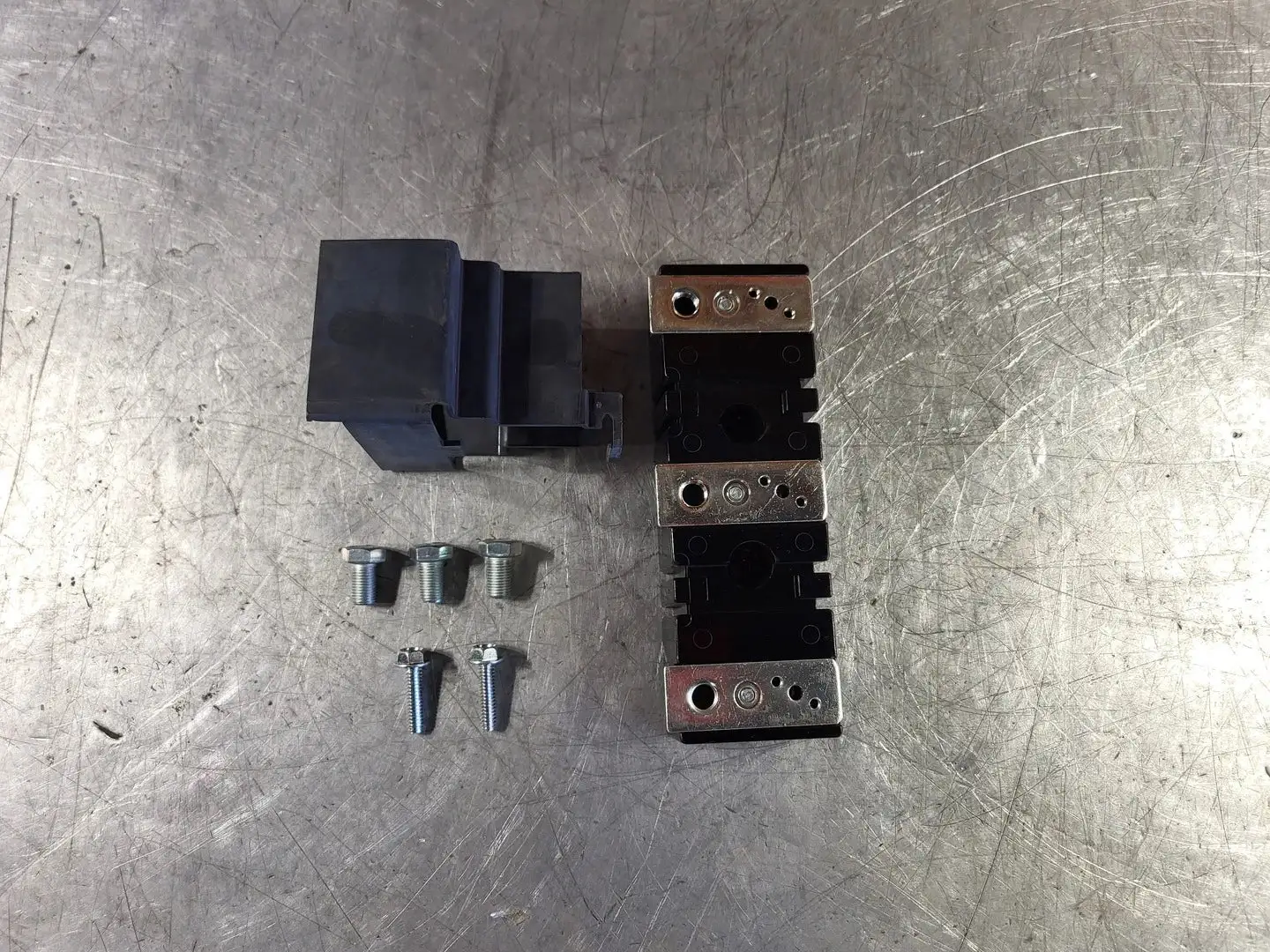 NEW ALLEN-BRADLEY 1494F-FS200