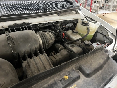 USED 2019 FORD E-450