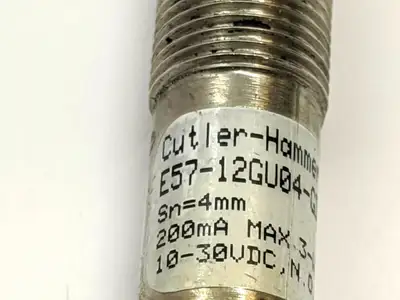 Used Cutler-Hammer Inductive Proximity Sensor Proximity Sensors Michigan US | Maverick Industrial Sales #1395042