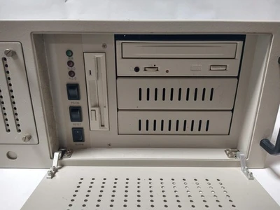 Rackmount Industrial PC 18.5x17x7.5 w/ CD Floppy Serial USB Key Lock Fan