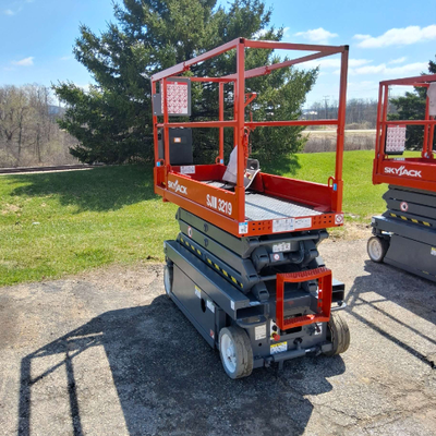 USED 2017 Skyjack SJ3219