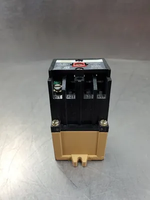 ALLEN BRADLEY 700-P000A22 SER B AC CONTROL RELAY. 4D-31