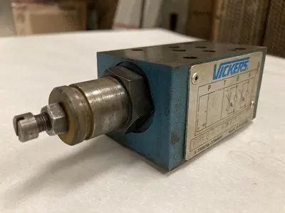 Used VICKERS DGMFN-3-Y-A2W-B2W-21 Pump & Valve Parts Ohio US | Surplus Asset Holdings #1246223