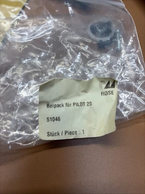 NEW Rose PILOT 20