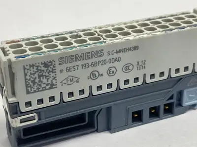 USED SIEMENS SIMATIC ET 200SP BASE UNIT BU15-P16+A10+2D, BU