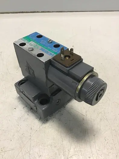 USED VICKERS DG4V3S22AMUHL760EN490