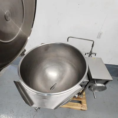 CLEVELAND TILT KETTLE MODEL KGL-60-T 60 GAL  # 1457