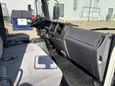 Used 2018 ISUZU VAN BODY TRUCK - DIESEL (2018) Box trucks Texas US | MachineryMax #1488266