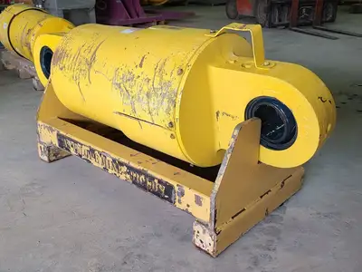 USED KOMATSU EH9423
