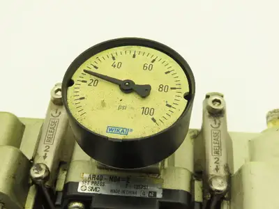 SMC AR40-N04-Z Regulator Filter Lubricator Assembly 1/2" NPT 125 psi Lot of 2