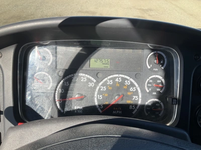 Used 2017 FREIGHTLINER GLIDER KIT Box trucks Michigan US | Miedema Asset Management Group #1579188