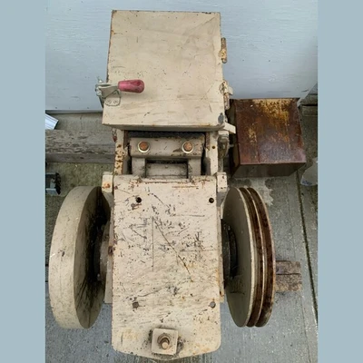 USED GLADIATOR 5 X 7  LAB JAW CRUSHER