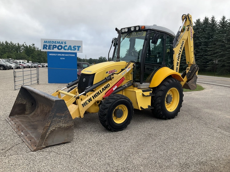 Used 2014 NEW HOLLAND 895 Backhoe Loaders Michigan US | Miedema Asset Management Group #1327414
