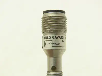 Carlo Gavazzi E10802PPOF-1 Proximity Inductive Sensor 8mm OD x 38 Length Barrell