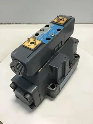 USED VICKERS DG4V-3-6C-M-U-HL7-60-B13