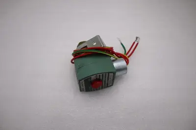NEW Asco Red Hat Solenoid Valve 1/8" Pipe 6.1 W 8262G31 STOCK H1179A
