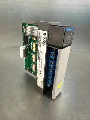 Allen Bradley 1746-IB16 DC Sink 16 SLC 500 PLC (BIN-3.4.4)