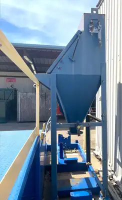 Used 2015 _UNKNOWN_ _UNKNOWN_ Hopper Blending Feeding Equipment New York US | Apex Group #1550750