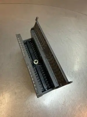 Siemens 1P 6ES7 322-1BL00-0AA0 Simatic S7 Output Module Unit (9.3.4)