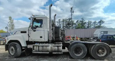 Used 2015 MACK PINNACLE CHU613 Conventional trucks Michigan US | Proxy Equipment #1425988