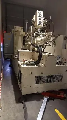 USED 2008 KRAUSS MAFFEI 650-1000-520 CZ