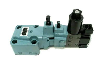 NEW NACHI RSS-G06-3-F-D2-23 SOLENOID VALVE SS-G01-A8X0-R-D2-31 RSSG06-3FD223