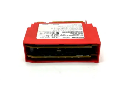 1734-IB8S | Allen Bradley  Ser. B I/O Module Safety 8 Point Input - For parts or not working