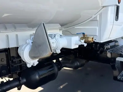 Used 2013 INTERNATIONAL 4300 Box trucks California US | Lillo Machinery #1542375