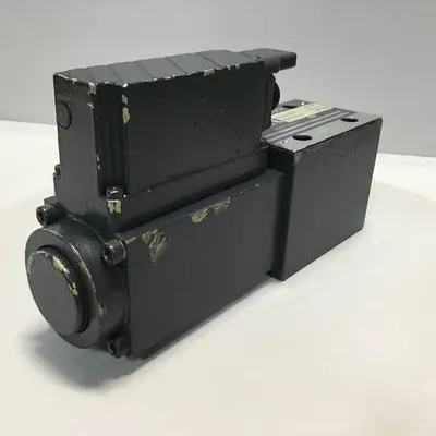 USED BOSCH 0 811 404 753