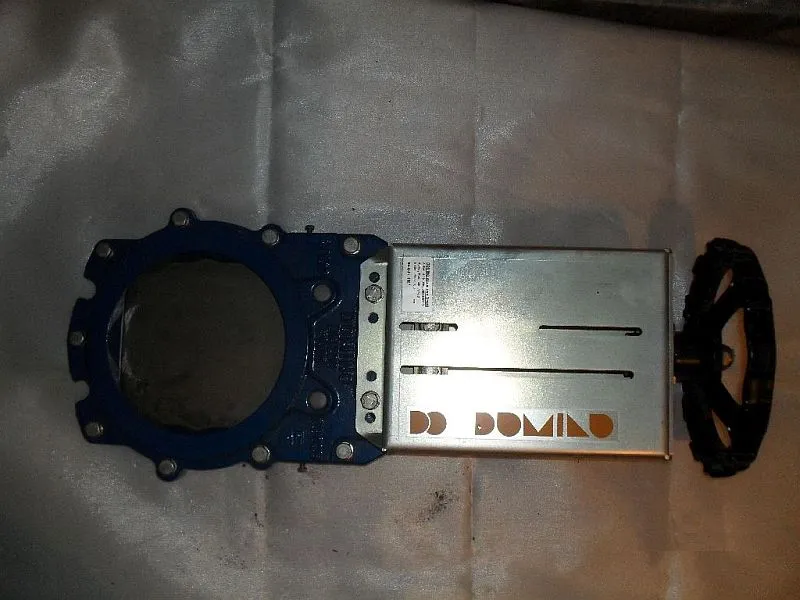200 mm Non-Corrosive Steel Slide Gate Valve Domino AT 100