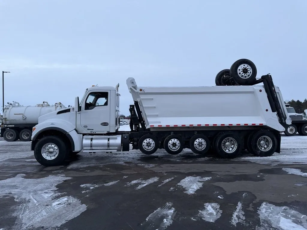Used 2023 KENWORTH T880 STRONG ARM Dump trucks Minnesota US | Carco Truck & Equipment #1513984