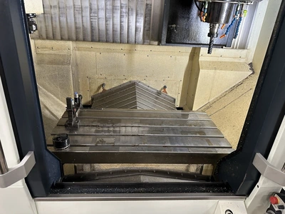 2021 MAKINO F5 Vertical Machining Centers | Toolquip, Inc. (11)