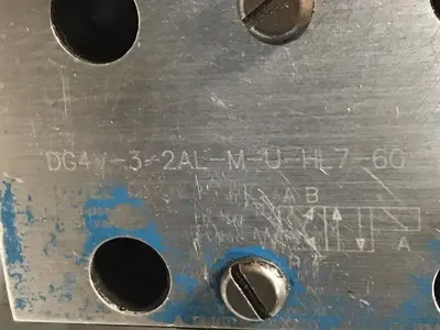 USED VICKERS DG4V-3-2AL-M-U-HL7-60