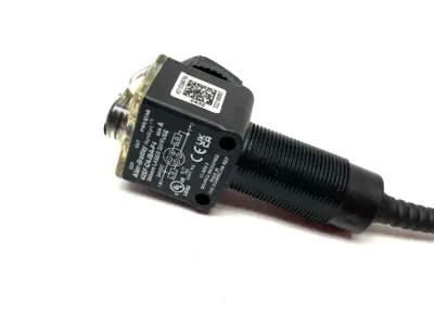 42EF-D8JBA | Allen Bradley  Ser. A RightSight Photoelectric Sensor 300mm Laser Diff - Used