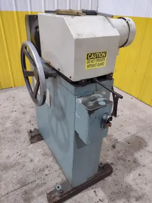 USED JF BERNS 76-JB-3CAPACITY ................. 3"DIGITAL READ OUT ......... YESMOTOR .................... 3 HP