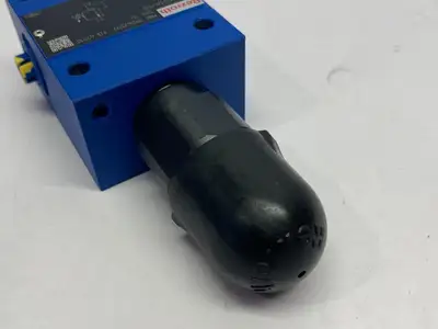 USED BOSCH REXROTH PRESSURE RELIEF VALVE