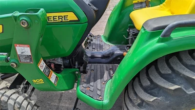 USED 2011 JOHN DEERE 3038E