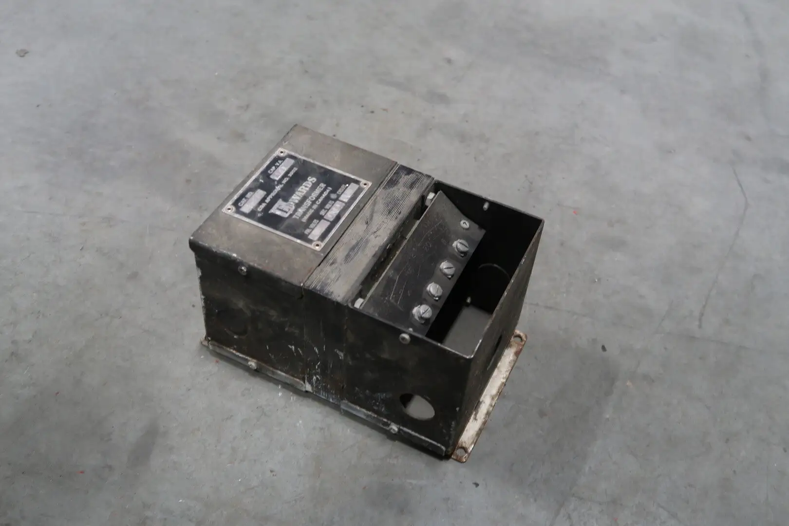 USED EDWARDS 88-100