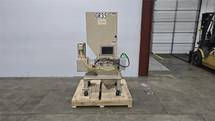 Used NISSUI SA-35 Granulators | Arlington Machinery #875822