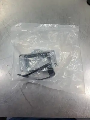 HARTING HAN 10B-HBM-C Plug Module, (09300100302) 5D-16