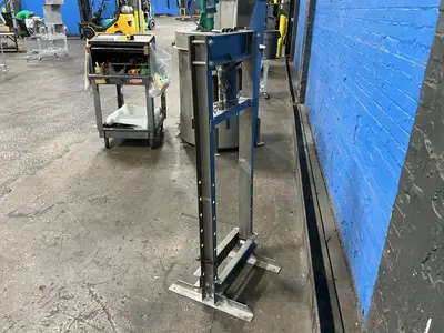 Used CENTRAL MACHINERY 60604 H-Frame Presses Ohio US | HGR 24 #1295209