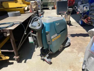 2021 TENNANT T300 Walk-Behind Sweepers And Brooms | Steam Well LLC (3)