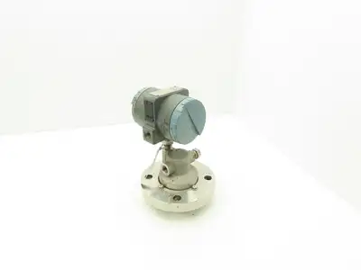 Foxboro 827DF-IS1NMSA1 Electronic Pressure Transmitter 12.5-65VDC 	3" Flange