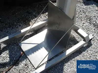 USED Metolift Metolift Platform Lifter, Model RCLM-01