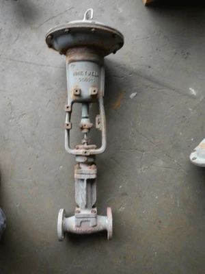 Honeywell 1" 316 Stainless Steel Control Valve