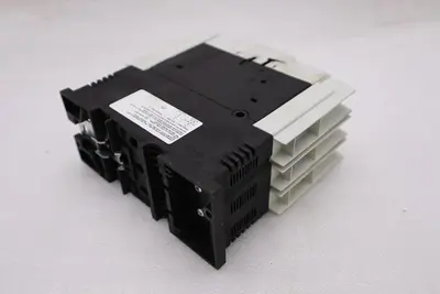 SIEMENS 3RV1742-5BD10  CIRCUIT BREAKER 15A STOCK H1426