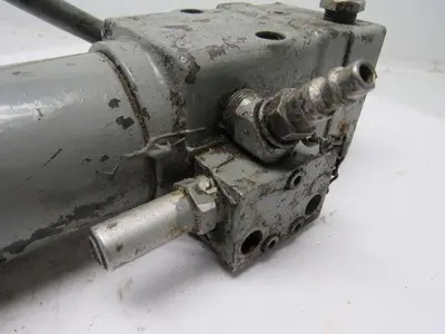 DP-1101-3 Pneumatic Machine Central Lubrication Pump