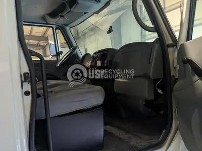 USED 2007 SHRED TECH INTERNATIONAL 4400 DT466 MOBILE SHRED TRUCK